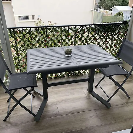 Bel 2p Pour 4 Pers, Clim, Proche Plage, Parking Prive - Fr-1-731-111 * Le Grau-du-Roi